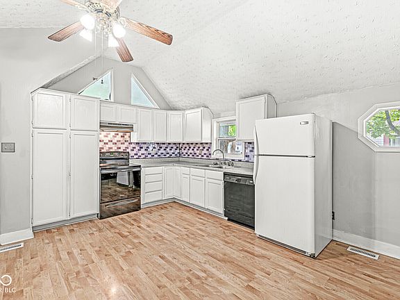 4th image of 1407 Harrison St
