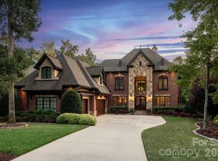 7915 Skye Lochs Dr, Waxhaw, NC 28173