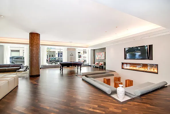 Rented by Compass | media 18