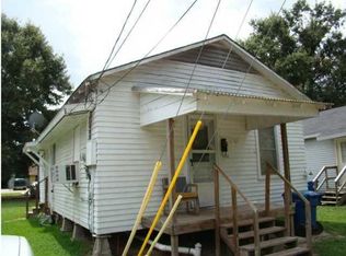 703 Walker Rd, Lafayette, LA 70506