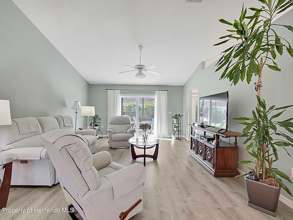 2nd image of 7274 Aloe Dr