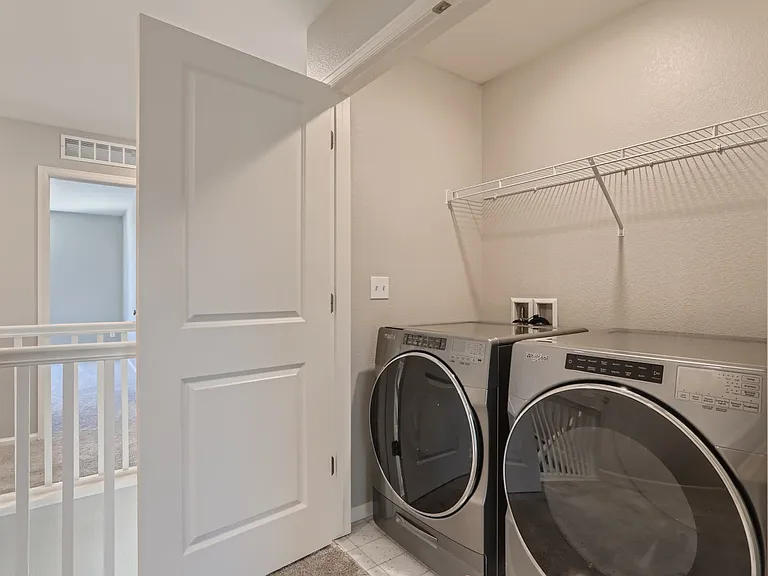 6302 N Fulton St — Photo 22