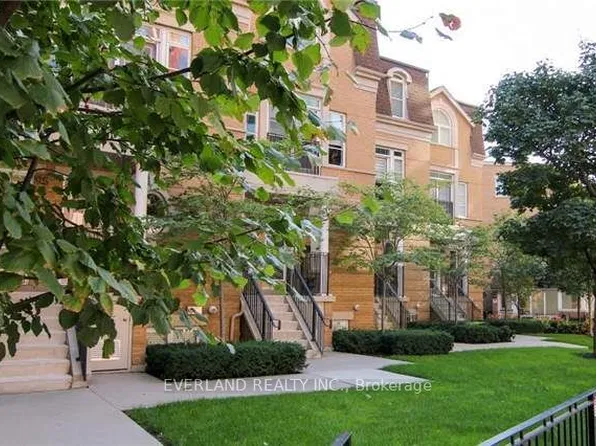 99 Pleasant Blvd, Toronto, ON M4T 1K2