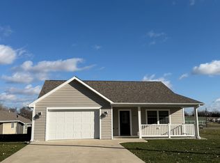 404 S Grant St, Mount Ayr, IA 50854