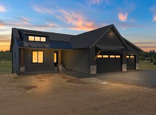 33025 N Whitetail Ln, Chattaroy, WA 99003