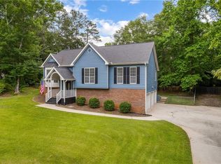 8558 Kencrest Dr, Winston, GA 30187