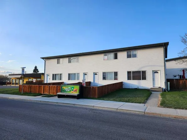 1 W Fir St #3, Red Deer, AB T4N 4Y1