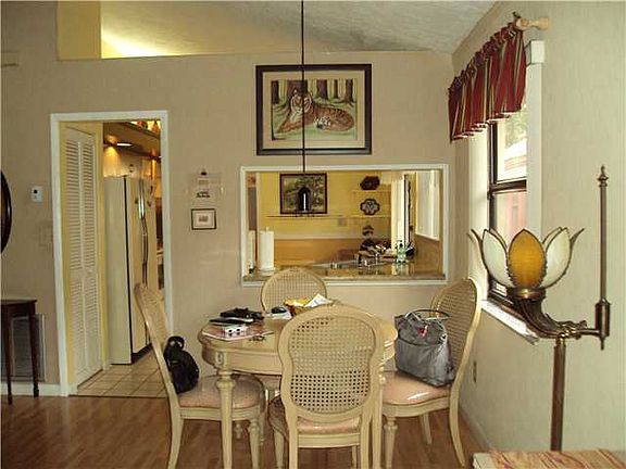 5th image of 311 SW 113th Way #311