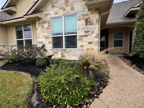 3807 Silverthorne Ln, College Station, TX 77845