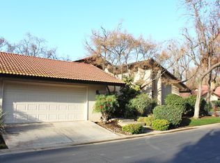 5562 N El Adobe Dr, Fresno, CA 93711