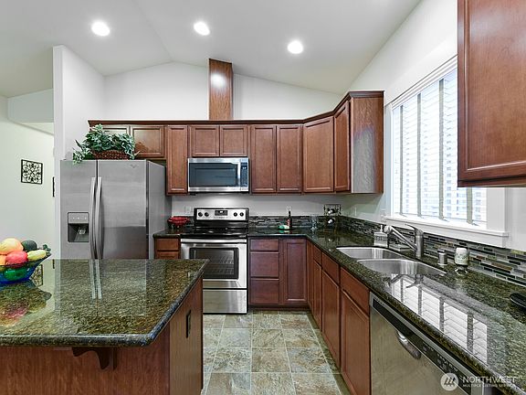 3rd image of 14301 24th Avenue E
