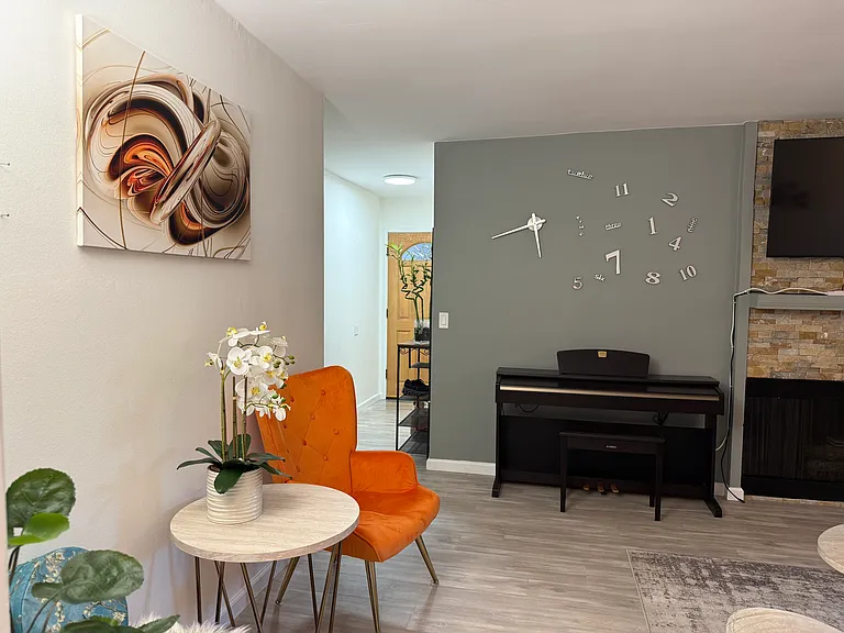 1730 Camden Ave #101 — Photo 3
