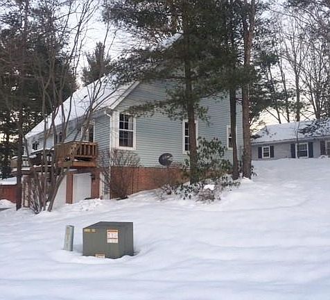 2nd image of 201 S Oval Dr