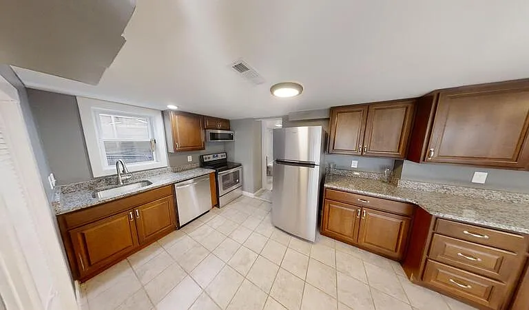 2 N Normal St #3 — Photo 6