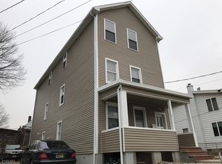 49 Linden St, Passaic, NJ 07055