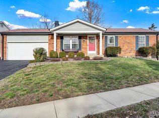 4727 Ringer Rd, Saint Louis, MO 63129