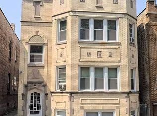5742 N Maplewood Ave, Chicago, IL 60659
