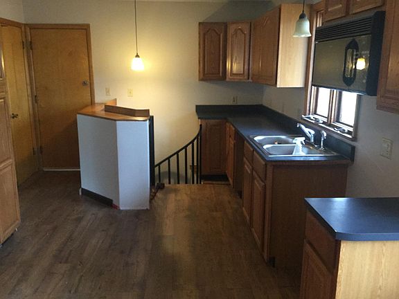 2nd image of 127 E Good Ave