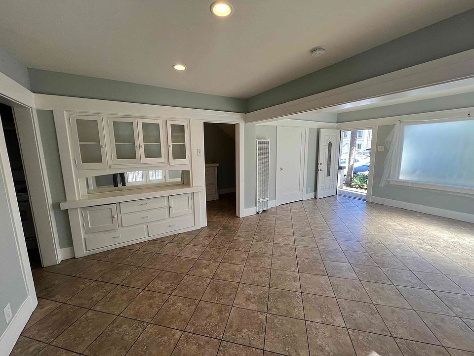 1st image of 17 Bonito Ave #1