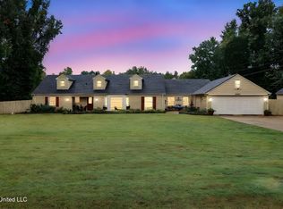 5441 Goodman Rd, Horn Lake, MS 38637