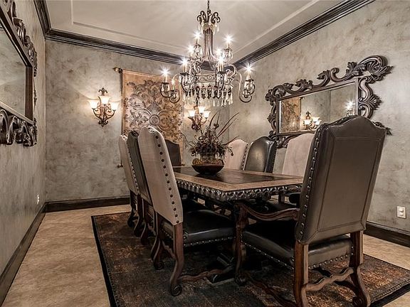5th image of 6609 Oak Hollow Ln