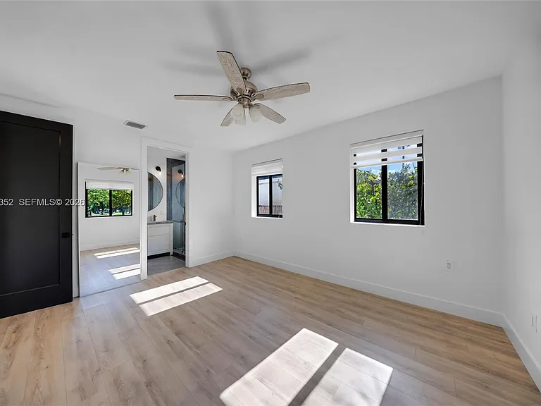 365 Fairway Dr — Photo 19