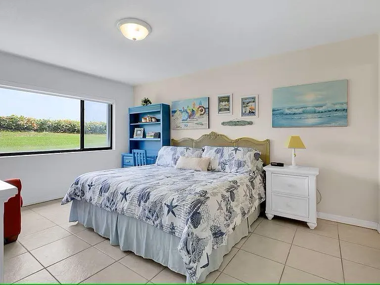 10102 S Ocean Dr #107 — Photo 42