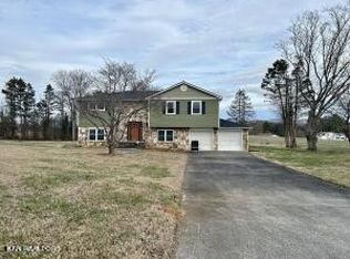 3308 Melanie Dr, Maryville, TN 37804