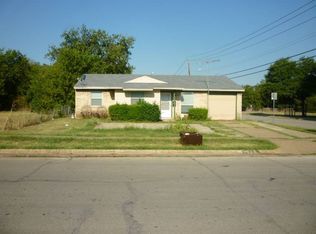 702 Manning St, Grand Prairie, TX 75051