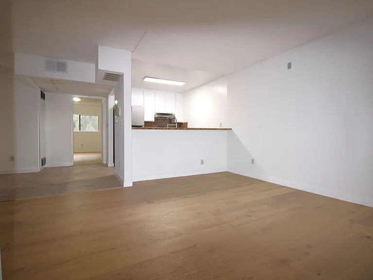 14029 Foothill — Photo 2
