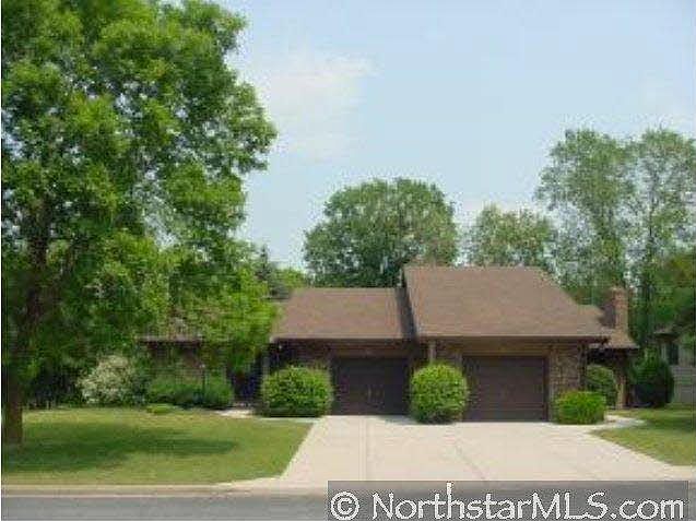 1st image of 601 Woodridge Court