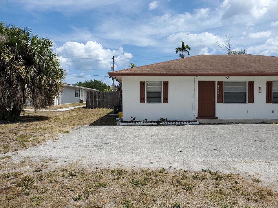 1st image of 1934 Palm Acres Dr