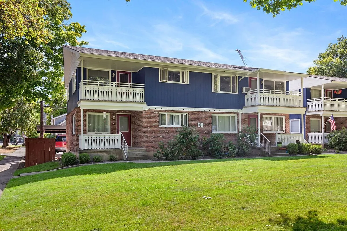 Building Photo - 722 E Coeur D Alene Ave