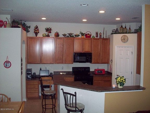 2nd image of 4024 S VICTORIA LAKES
