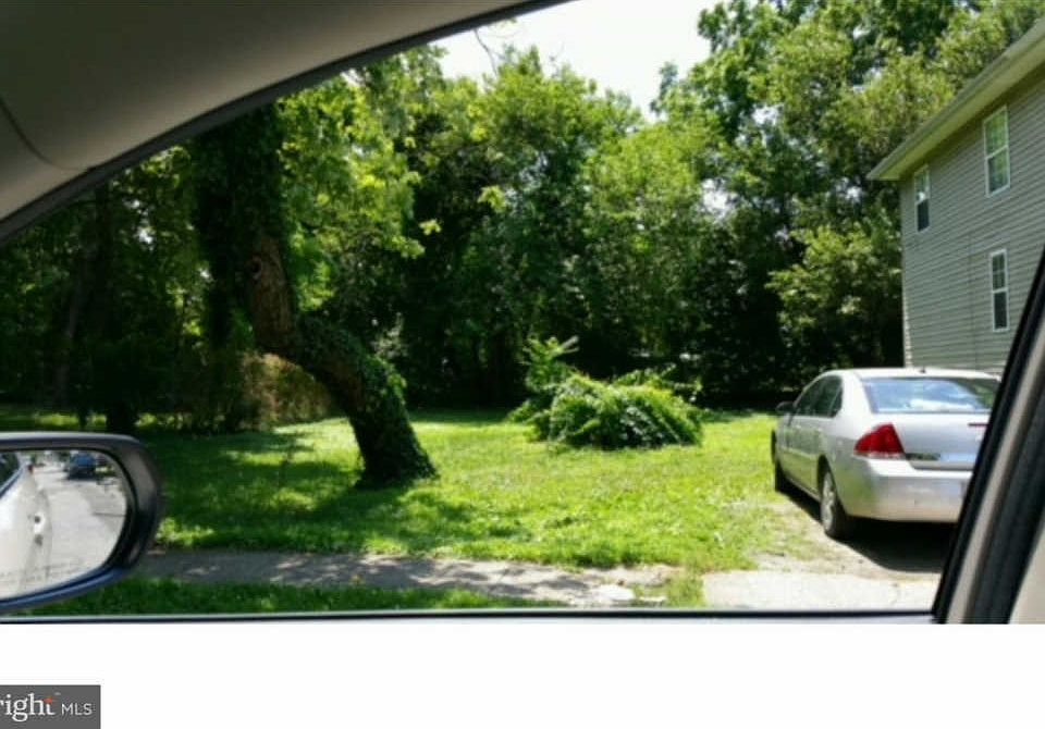 1st image of 122 Denny Ave