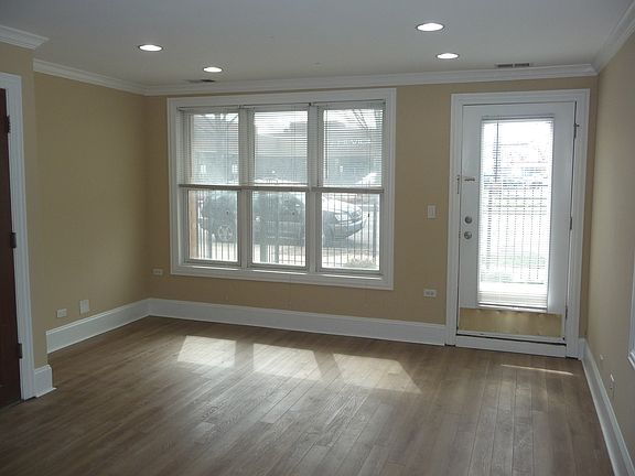 2nd image of 2909 N Ashland Ave