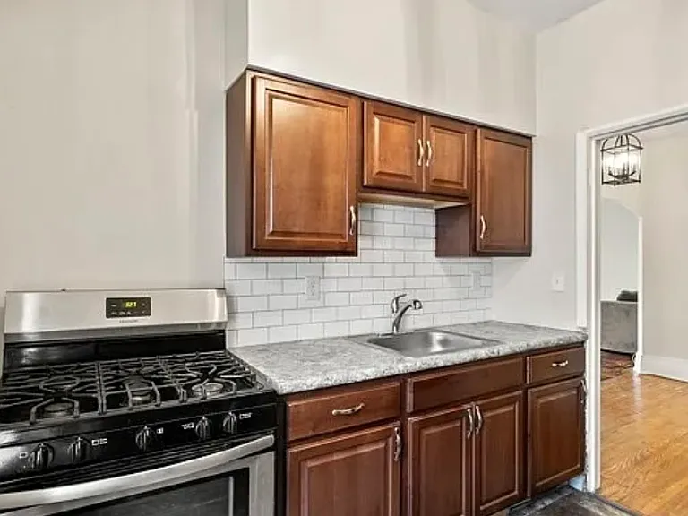 242 Norwood Ave #2 — Photo 5