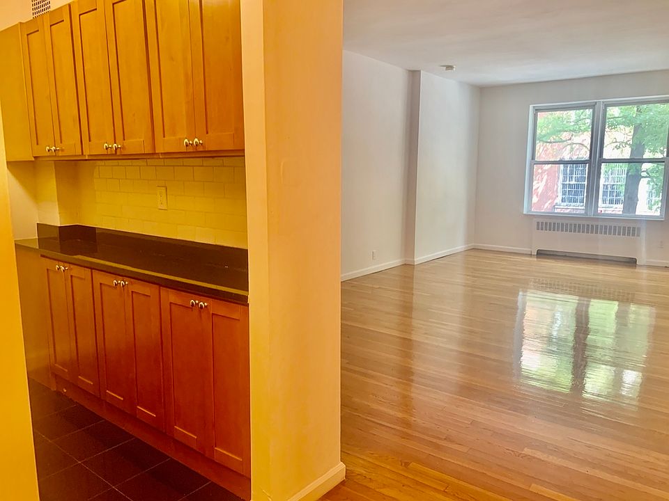 1st image of 120 E 62nd St APT 2D