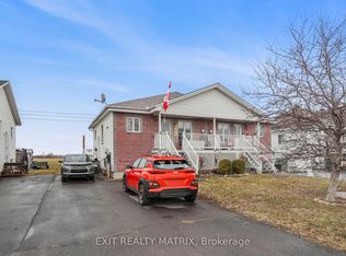 993 Jacynthe St, Hawkesbury, ON K6A 3W4