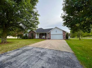 4344 N Sunrise Ct, Ozark, MO 65721