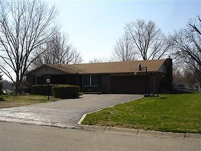 3rd image of 2489 Kewanna Ln