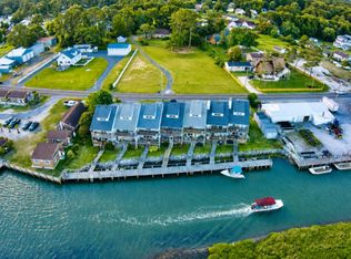 7550 Eastside Rd, Chincoteague Island, VA 23336