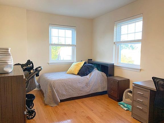 5th image of 256 Franklin Ave APT 3C