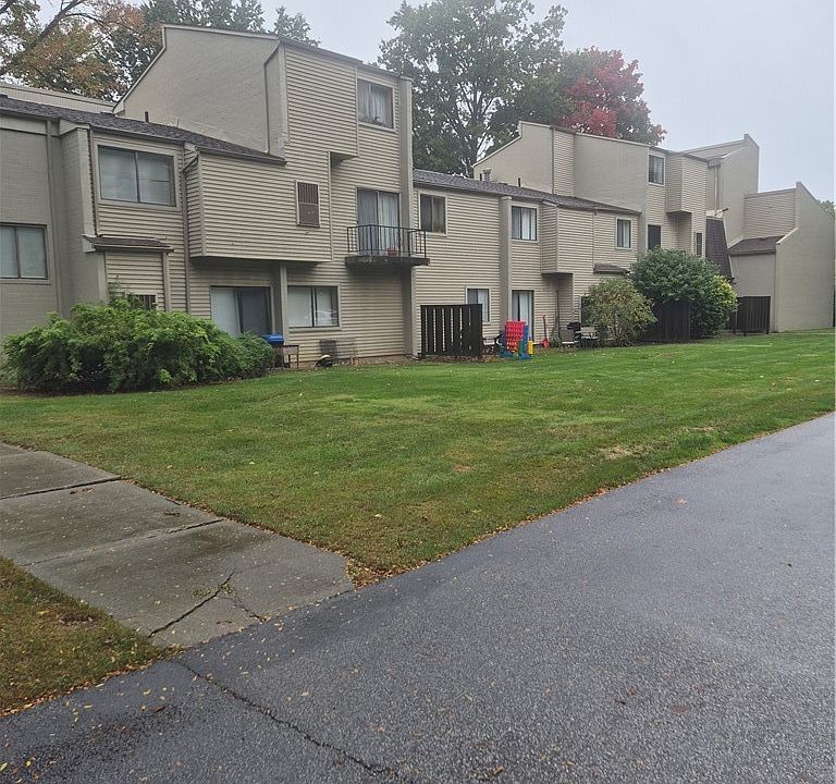 1st image of 38285 N Lane Rd #105