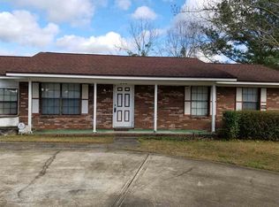 915 SW 3rd St, Havana, FL 32333