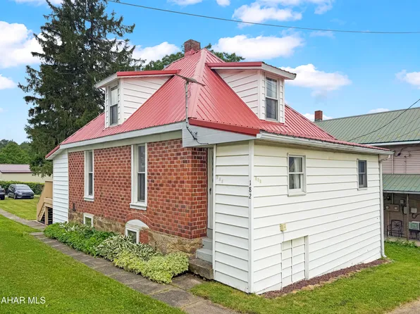 182 N Main St, Carrolltown, PA 15722