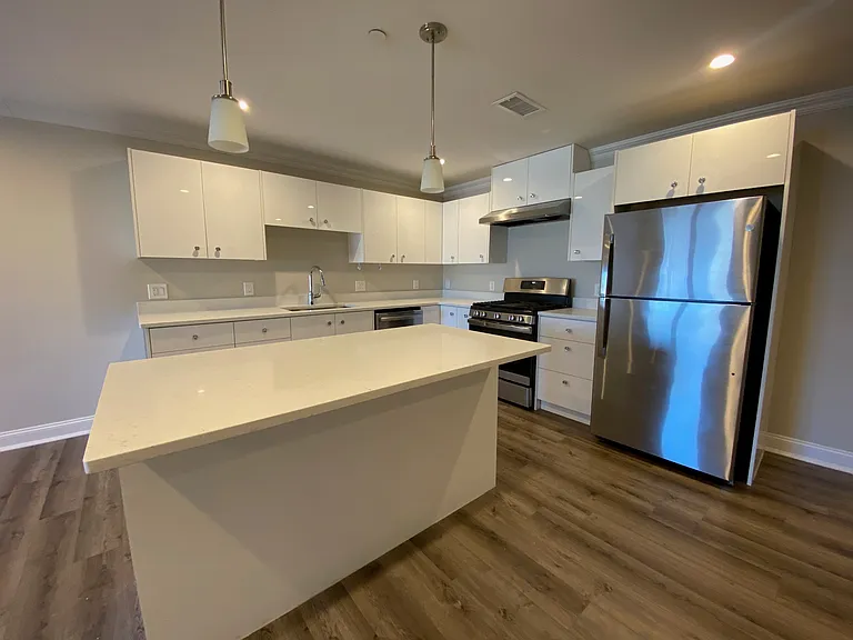 71 Legacy Blvd — Photo 31