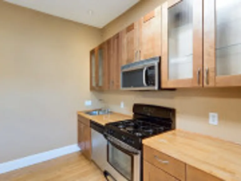 9 Cortes St #5A — Photo 10
