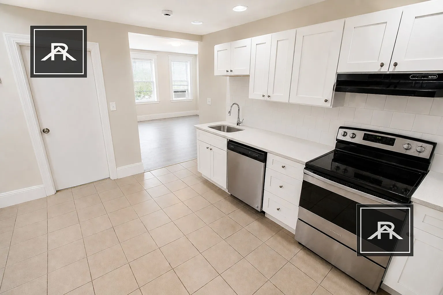 2 bed, 1.0 bath, $2,995 — Photo 2