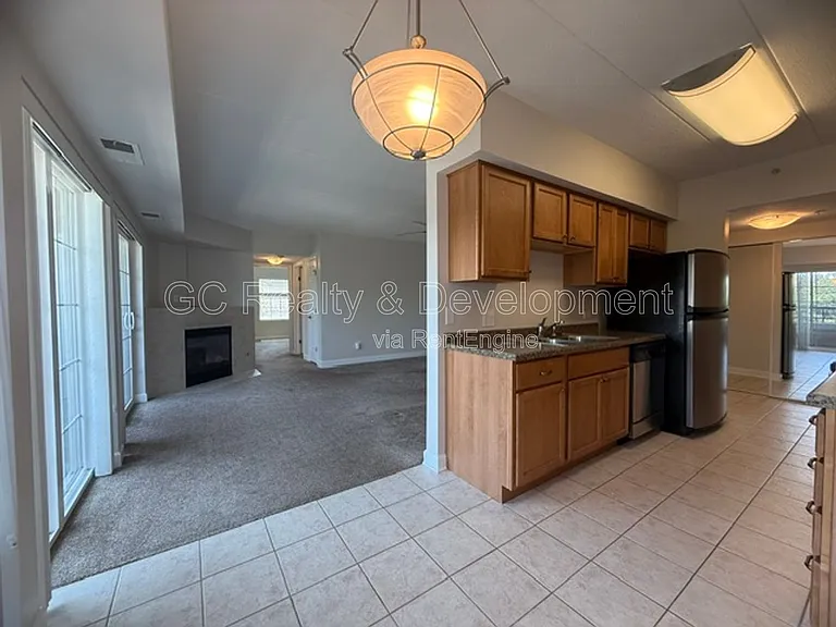17212 Oak Park Ave #2SE — Photo 10